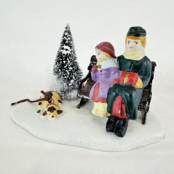 LEMAX Village Collection Porcelain Park Bench People Dog Snow Dickensvale 53148 - Picture 2 of 5
